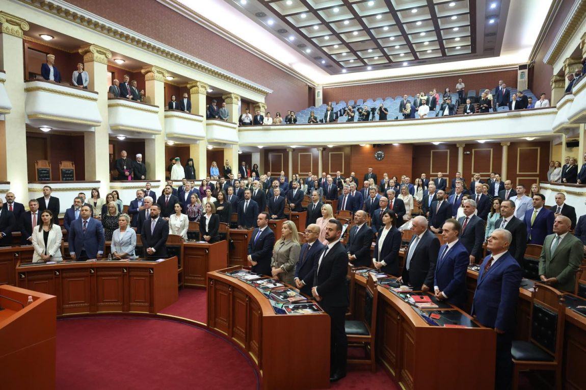 Kuvendi i ri: Legjitimiteti, tradita politike dhe nismat aktuale